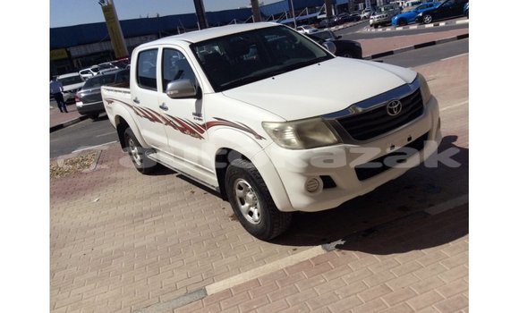 Buy Import Toyota Hilux White Car in Import - Dubai in Akmecet Buy Import Toyota Hilux White Car in Import - Dubai in Akmecet