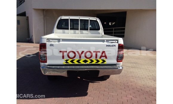 Buy Import Toyota Hilux White Car in Import - Dubai in Akmecet Buy Import Toyota Hilux White Car in Import - Dubai in Akmecet