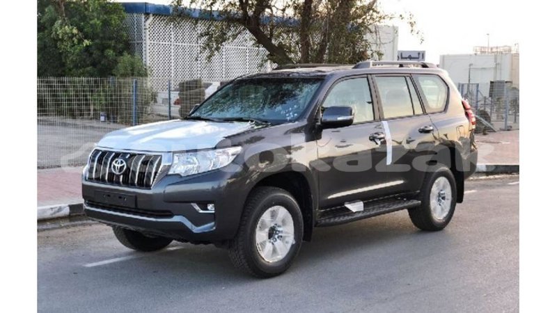 Big with watermark toyota prado akmecet import dubai 2267