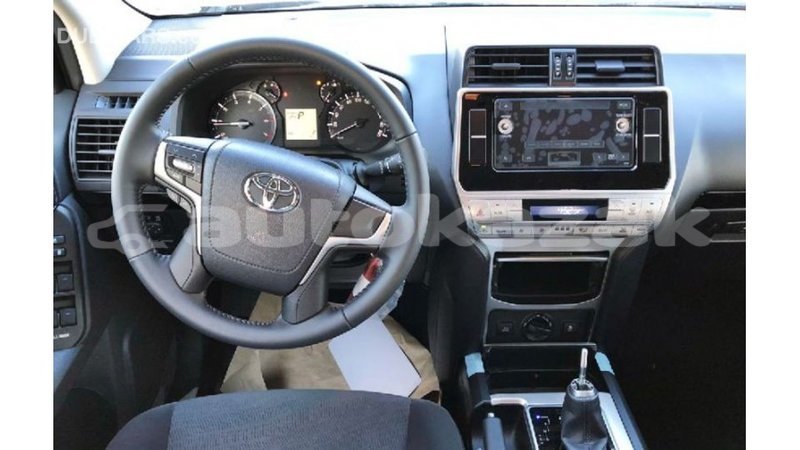 Big with watermark toyota prado akmecet import dubai 2267