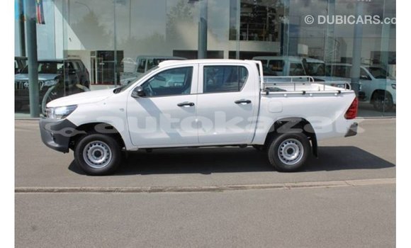Buy Import Toyota Hilux White Car in Import - Dubai in Akmecet Buy Import Toyota Hilux White Car in Import - Dubai in Akmecet