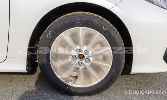 Buy Import Toyota Corolla White Car in Import - Dubai in Akmecet Buy Import Toyota Corolla White Car in Import - Dubai in Akmecet