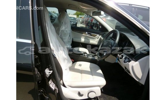 Buy Import Mercedes-Benz 200 Black Car in Import - Dubai in Akmecet Buy Import Mercedes-Benz 200 Black Car in Import - Dubai in Akmecet