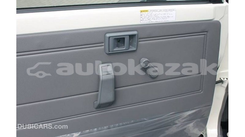 Big with watermark toyota land cruiser akmecet import dubai 2309