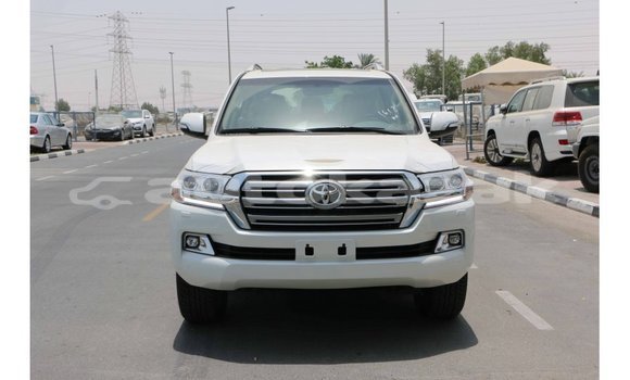 Buy Import Toyota Land Cruiser White Car in Import - Dubai in Akmecet Buy Import Toyota Land Cruiser White Car in Import - Dubai in Akmecet