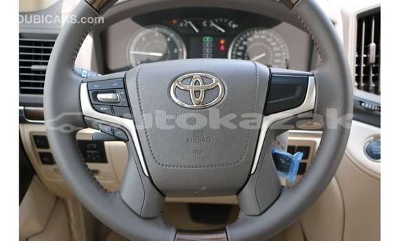 Buy Import Toyota Land Cruiser White Car in Import - Dubai in Akmecet Buy Import Toyota Land Cruiser White Car in Import - Dubai in Akmecet