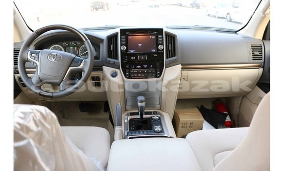 Buy Import Toyota Land Cruiser White Car in Import - Dubai in Akmecet Buy Import Toyota Land Cruiser White Car in Import - Dubai in Akmecet