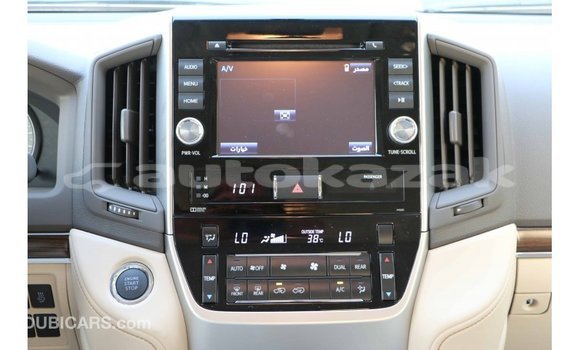 Buy Import Toyota Land Cruiser White Car in Import - Dubai in Akmecet Buy Import Toyota Land Cruiser White Car in Import - Dubai in Akmecet