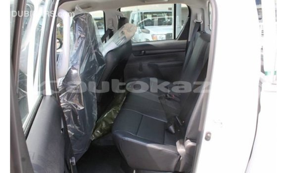 Buy Import Toyota Hilux White Car in Import - Dubai in Akmecet Buy Import Toyota Hilux White Car in Import - Dubai in Akmecet
