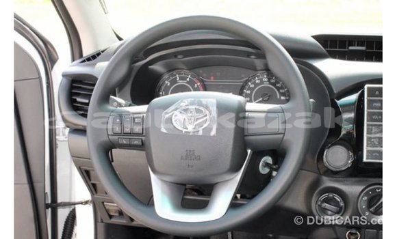 Buy Import Toyota Hilux White Car in Import - Dubai in Akmecet Buy Import Toyota Hilux White Car in Import - Dubai in Akmecet