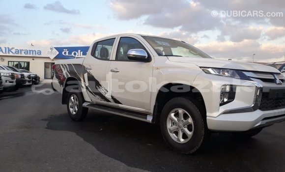 Buy Import Mitsubishi L200 White Car in Import - Dubai in Akmecet Buy Import Mitsubishi L200 White Car in Import - Dubai in Akmecet