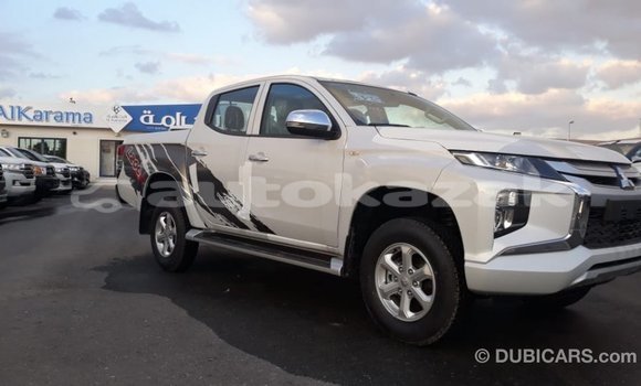 Buy Import Mitsubishi L200 White Car in Import - Dubai in Akmecet Buy Import Mitsubishi L200 White Car in Import - Dubai in Akmecet