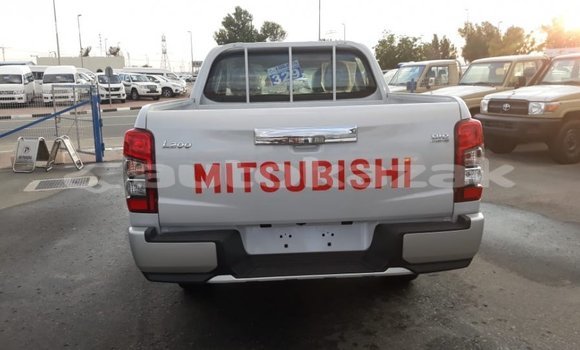 Buy Import Mitsubishi L200 White Car in Import - Dubai in Akmecet Buy Import Mitsubishi L200 White Car in Import - Dubai in Akmecet