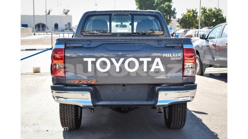 Big with watermark toyota hilux akmecet import dubai 2328