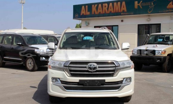 Buy Import Toyota Land Cruiser White Car in Import - Dubai in Akmecet Buy Import Toyota Land Cruiser White Car in Import - Dubai in Akmecet