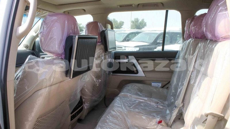Big with watermark toyota land cruiser akmecet import dubai 2329
