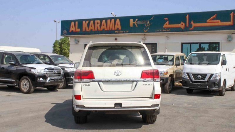 Big with watermark toyota land cruiser akmecet import dubai 2329