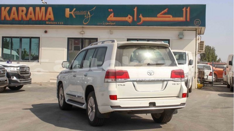 Big with watermark toyota land cruiser akmecet import dubai 2329