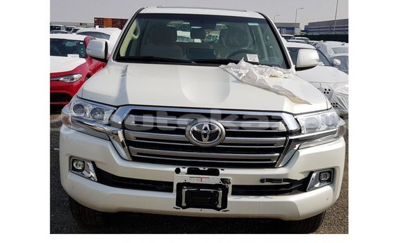 Buy Import Toyota Land Cruiser White Car in Import - Dubai in Akmecet Buy Import Toyota Land Cruiser White Car in Import - Dubai in Akmecet