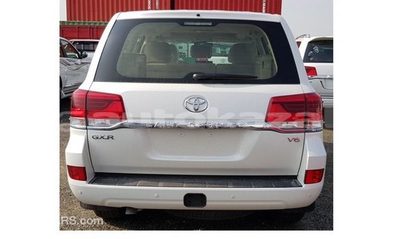 Buy Import Toyota Land Cruiser White Car in Import - Dubai in Akmecet Buy Import Toyota Land Cruiser White Car in Import - Dubai in Akmecet