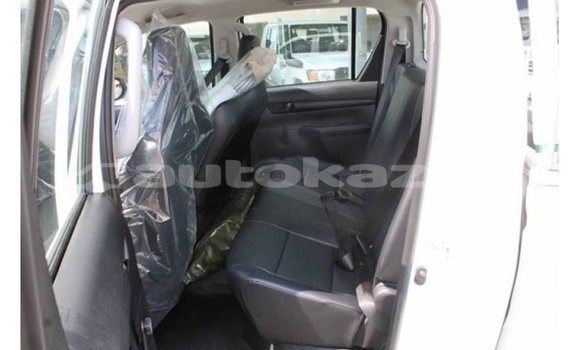 Buy Import Toyota Hilux White Car in Import - Dubai in Akmecet Buy Import Toyota Hilux White Car in Import - Dubai in Akmecet