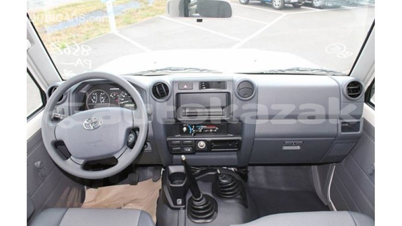 Big with watermark toyota land cruiser akmecet import dubai 2347