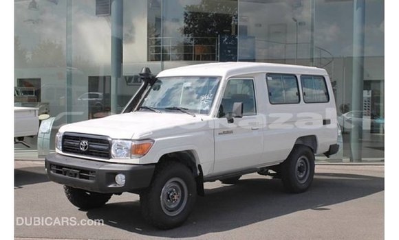 Buy Import Toyota Land Cruiser White Car in Import - Dubai in Akmecet Buy Import Toyota Land Cruiser White Car in Import - Dubai in Akmecet