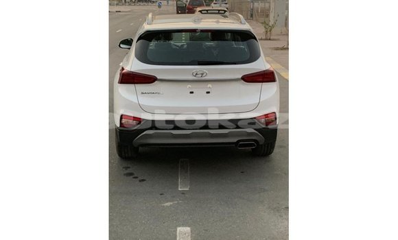 Buy Import Hyundai Santa Fe White Car in Import - Dubai in Akmecet Buy Import Hyundai Santa Fe White Car in Import - Dubai in Akmecet