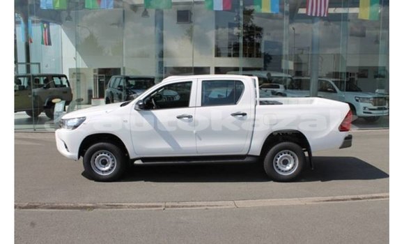 Buy Import Toyota Hilux White Car in Import - Dubai in Akmecet Buy Import Toyota Hilux White Car in Import - Dubai in Akmecet