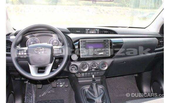 Buy Import Toyota Hilux White Car in Import - Dubai in Akmecet Buy Import Toyota Hilux White Car in Import - Dubai in Akmecet