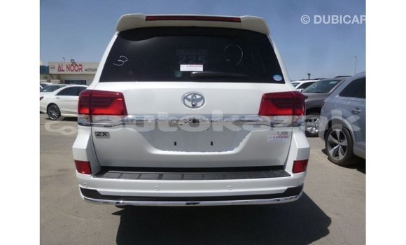 Buy Import Toyota Land Cruiser White Car in Import - Dubai in Akmecet Buy Import Toyota Land Cruiser White Car in Import - Dubai in Akmecet