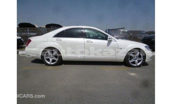 Buy Import Mercedes-Benz 190 White Car in Import - Dubai in Akmecet Buy Import Mercedes-Benz 190 White Car in Import - Dubai in Akmecet