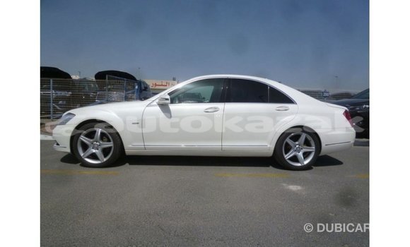 Buy Import Mercedes-Benz 190 White Car in Import - Dubai in Akmecet Buy Import Mercedes-Benz 190 White Car in Import - Dubai in Akmecet