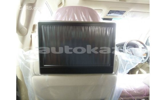 Buy Import Toyota Land Cruiser White Car in Import - Dubai in Akmecet Buy Import Toyota Land Cruiser White Car in Import - Dubai in Akmecet