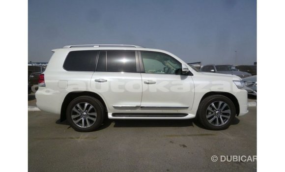 Buy Import Toyota Land Cruiser White Car in Import - Dubai in Akmecet Buy Import Toyota Land Cruiser White Car in Import - Dubai in Akmecet