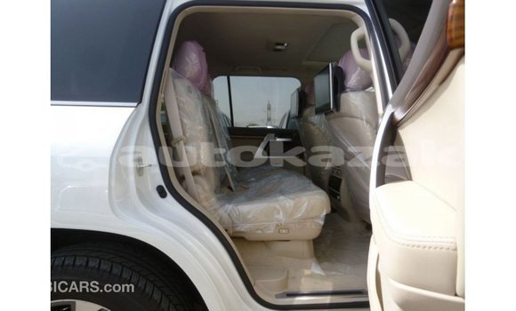 Buy Import Toyota Land Cruiser White Car in Import - Dubai in Akmecet Buy Import Toyota Land Cruiser White Car in Import - Dubai in Akmecet