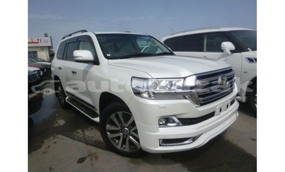 Buy Import Toyota Land Cruiser White Car in Import - Dubai in Akmecet Buy Import Toyota Land Cruiser White Car in Import - Dubai in Akmecet