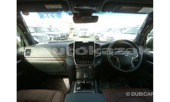 Buy Import Toyota Land Cruiser White Car in Import - Dubai in Akmecet Buy Import Toyota Land Cruiser White Car in Import - Dubai in Akmecet
