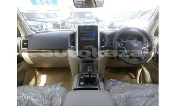 Buy Import Toyota Land Cruiser White Car in Import - Dubai in Akmecet Buy Import Toyota Land Cruiser White Car in Import - Dubai in Akmecet