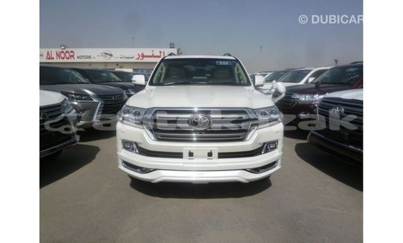 Buy Import Toyota Land Cruiser White Car in Import - Dubai in Akmecet Buy Import Toyota Land Cruiser White Car in Import - Dubai in Akmecet