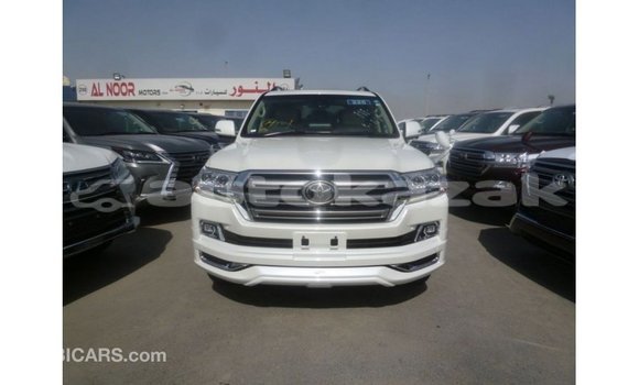 Buy Import Toyota Land Cruiser White Car in Import - Dubai in Akmecet Buy Import Toyota Land Cruiser White Car in Import - Dubai in Akmecet