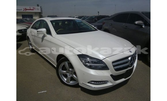 Buy Import Mercedes-Benz 190 White Car in Import - Dubai in Akmecet Buy Import Mercedes-Benz 190 White Car in Import - Dubai in Akmecet
