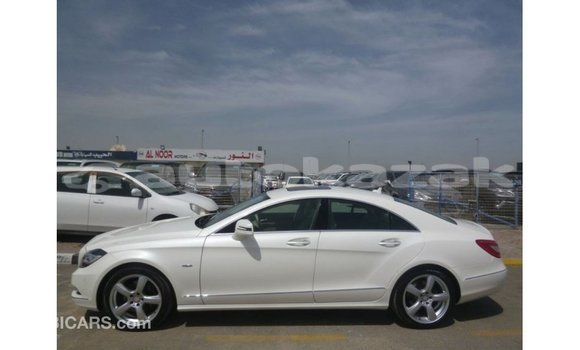Buy Import Mercedes-Benz 190 White Car in Import - Dubai in Akmecet Buy Import Mercedes-Benz 190 White Car in Import - Dubai in Akmecet