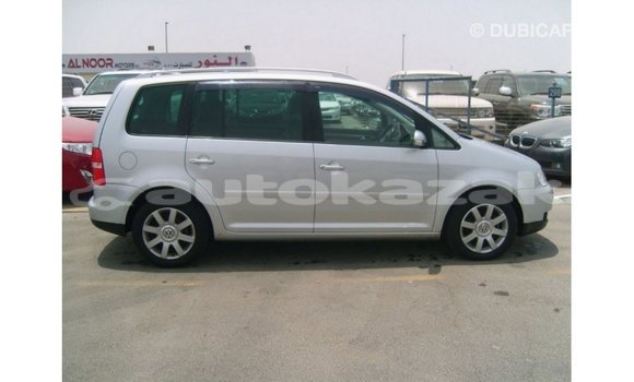 Buy Import Volkswagen Touran Other Car in Import - Dubai in Akmecet Buy Import Volkswagen Touran Other Car in Import - Dubai in Akmecet