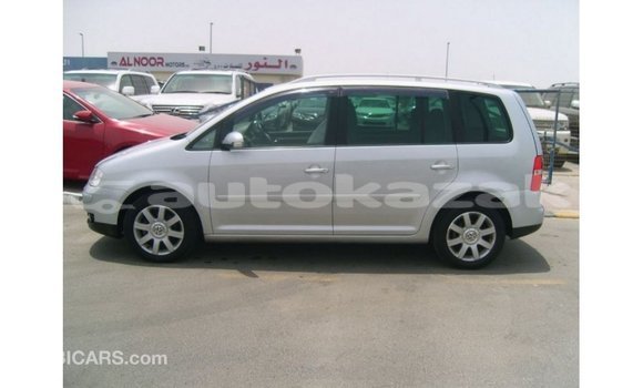 Buy Import Volkswagen Touran Other Car in Import - Dubai in Akmecet Buy Import Volkswagen Touran Other Car in Import - Dubai in Akmecet