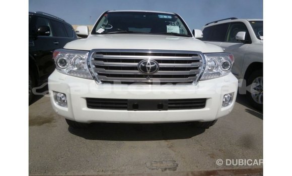 Buy Import Toyota Land Cruiser White Car in Import - Dubai in Akmecet Buy Import Toyota Land Cruiser White Car in Import - Dubai in Akmecet
