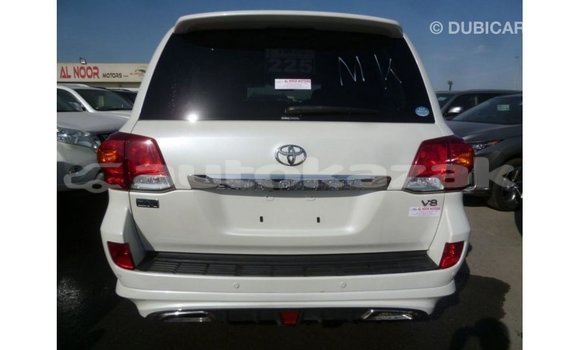 Buy Import Toyota Land Cruiser White Car in Import - Dubai in Akmecet Buy Import Toyota Land Cruiser White Car in Import - Dubai in Akmecet