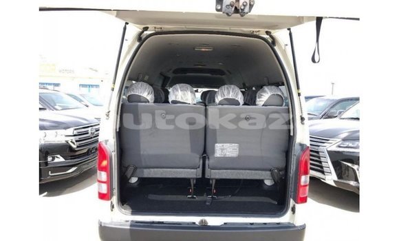 Buy Import Toyota Hiace White Car in Import - Dubai in Akmecet Buy Import Toyota Hiace White Car in Import - Dubai in Akmecet
