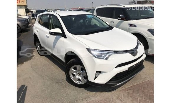 Buy Import Toyota 4Runner White Car in Import - Dubai in Akmecet Buy Import Toyota 4Runner White Car in Import - Dubai in Akmecet