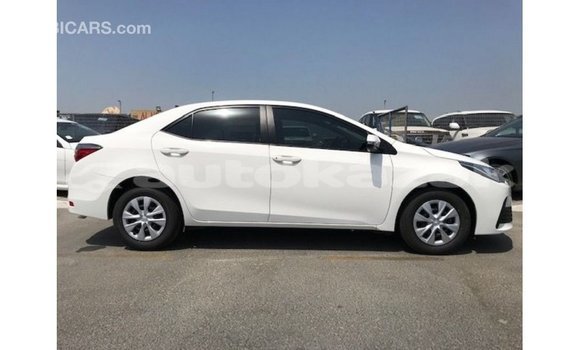Buy Import Toyota Corolla White Car in Import - Dubai in Akmecet Buy Import Toyota Corolla White Car in Import - Dubai in Akmecet